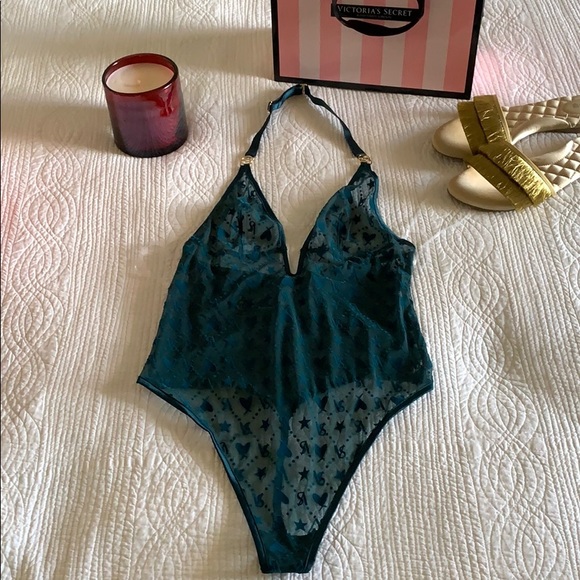 VICTORIA’S SECRET VERY SEXY LOGO V-WIRE TEDDY - Picture 2 of 8